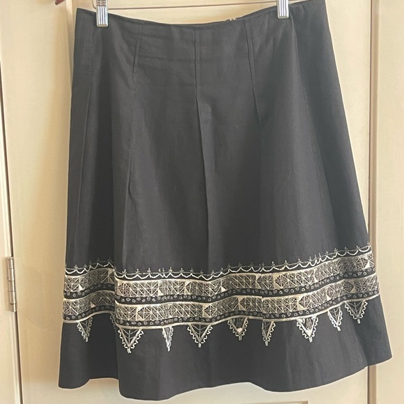 Talbots Collection linen-cotton black skirt with sequin and bead trim. Size 10 - Picture 1 of 4
